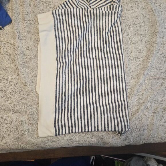 Mens blue and white striped shirt from American Rag size medium. - Picture 4 of 8